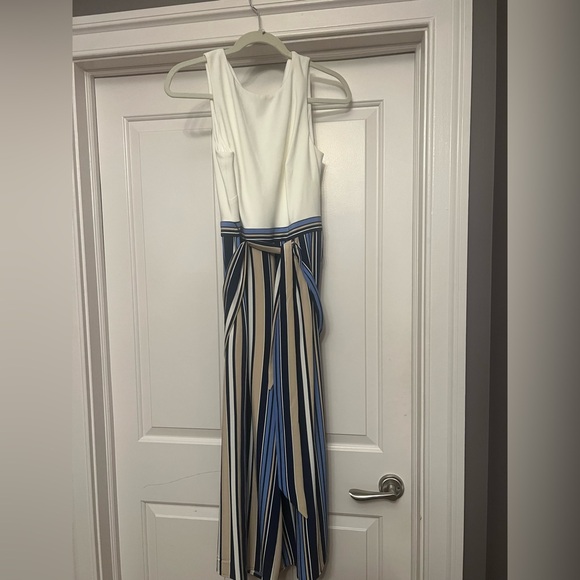 Vince Camuto Striped Crop Jumpsuit Sz 6 - Picture 2 of 4